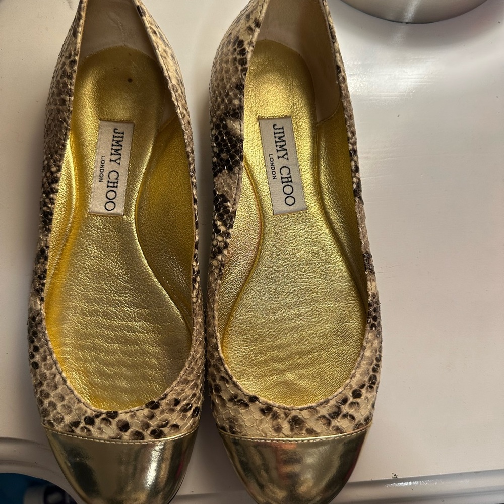 Jimmy choo size 37 snakeskin flats